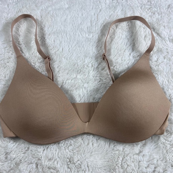 Skims Womens Fits Everybody Wireless Plunge Bra Tan Nude Size 30A RN158973 - Picture 4 of 11